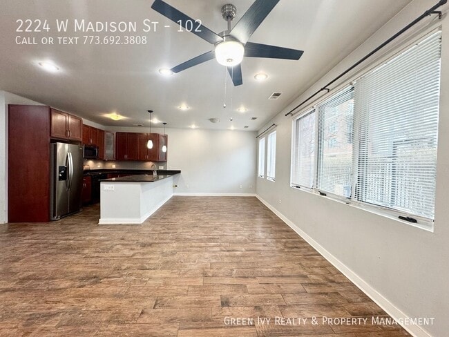 Building Photo - 2224 W Madison St