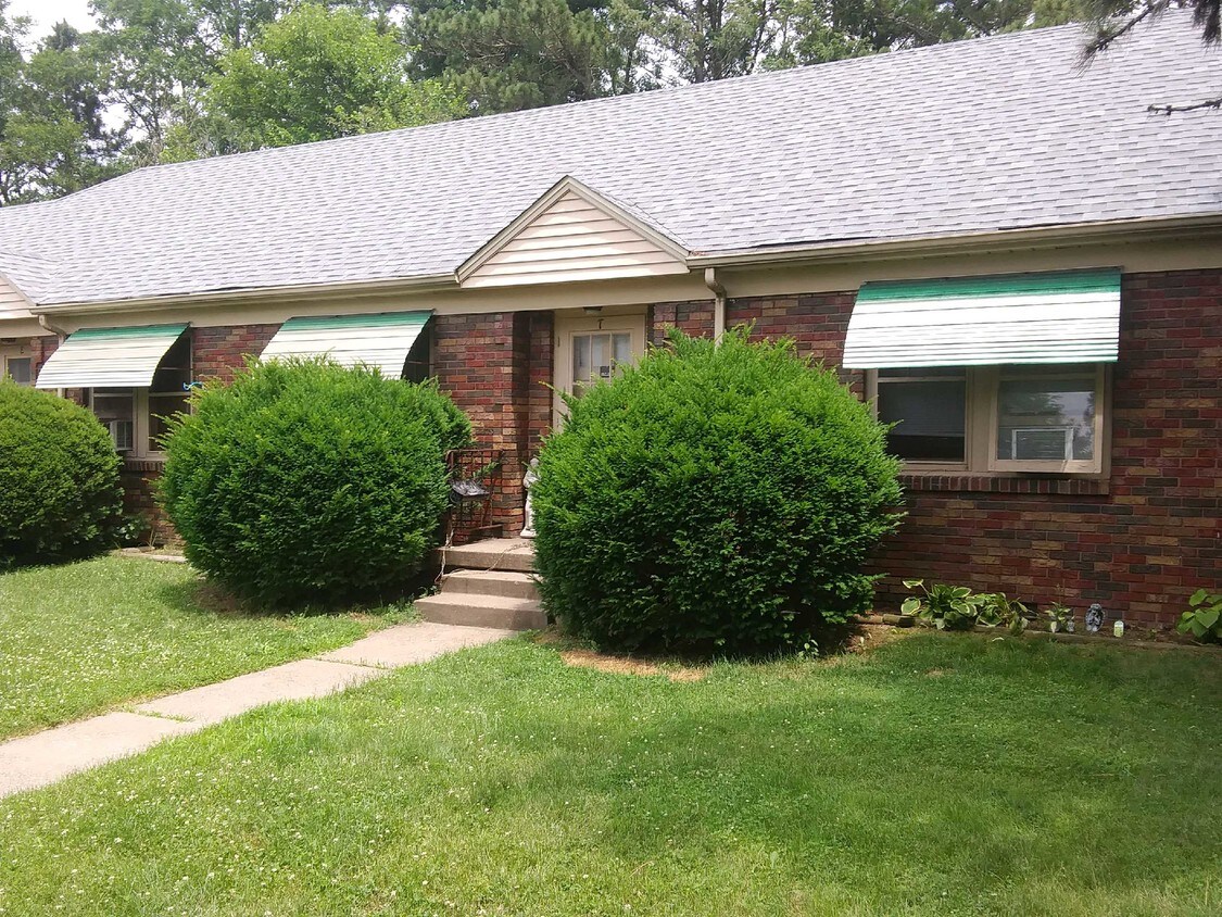 1728 Locust E St Davenport, IA 52803 Alquileres en Davenport, IA