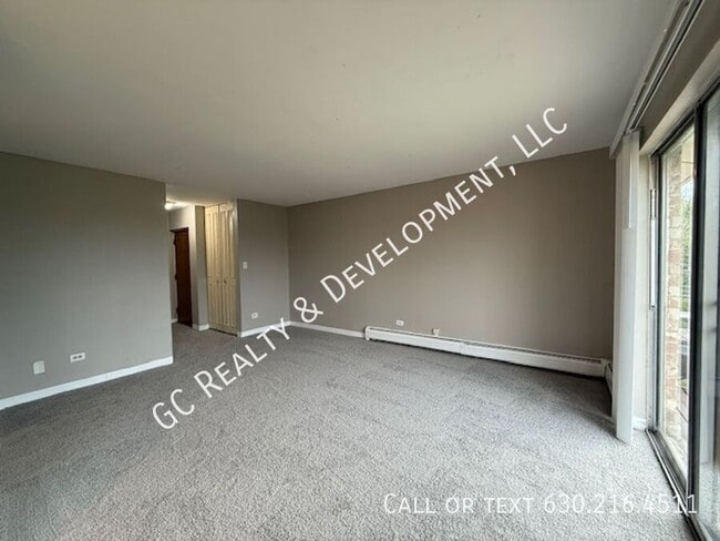 Building Photo - 808 College Blvd