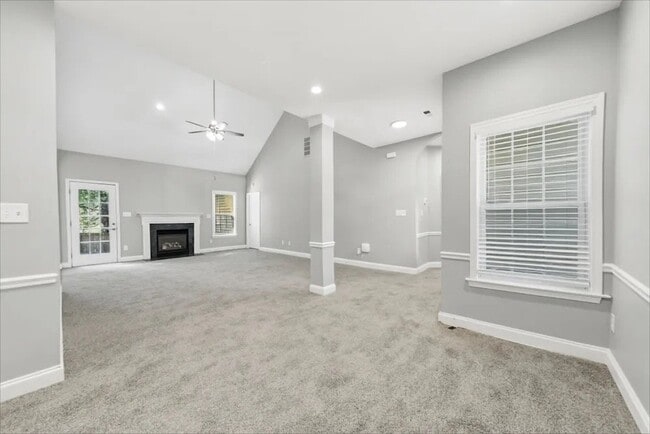 Building Photo - 2369 Eagle Glen Ct