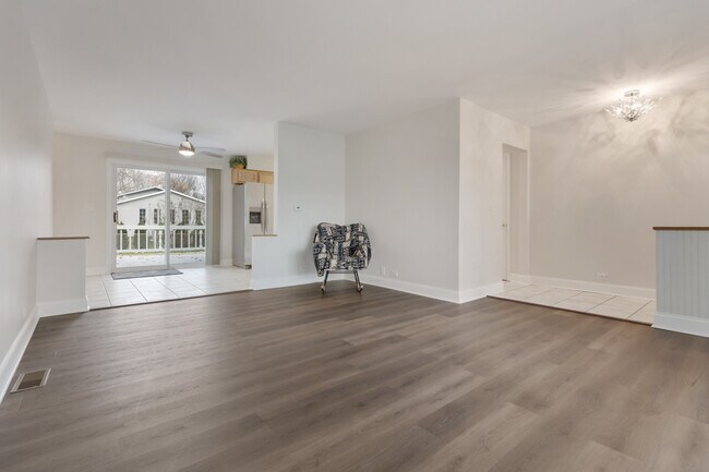 Foto del edificio - 198 Shadywood Ln