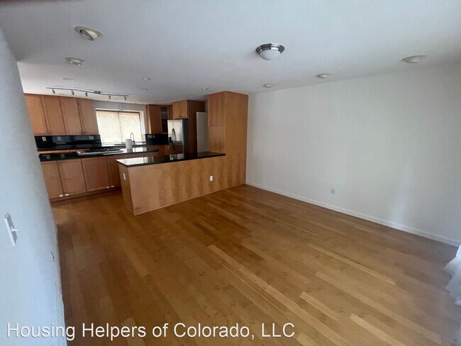 Building Photo - 4 br, 3 bath House - LO-4210 Peach Way