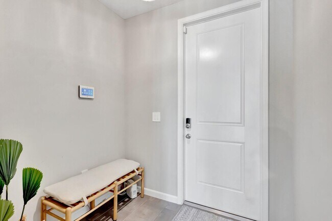 Foto del edificio - 345 SE Sea Hunt Way