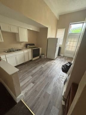 Photo - 392 E 147th St (Cleveland, OH)