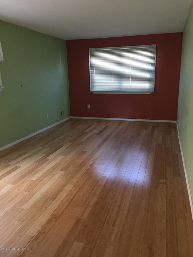 Foto del edificio - 1 bedroom in Staten Island NY 10312