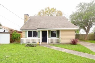 Building Photo - 4272 Holly Hill Ct