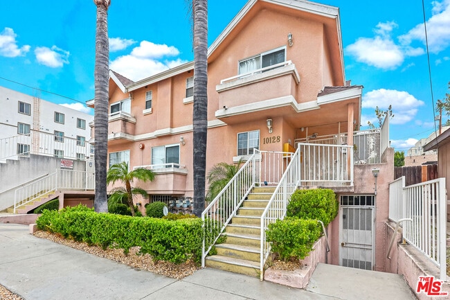 Foto del edificio - 10128 Hillhaven Ave