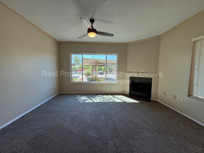 Foto del edificio - 750 E Northern Ave