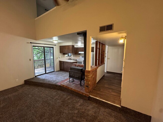 Foto del edificio - 2590 Jefferson St