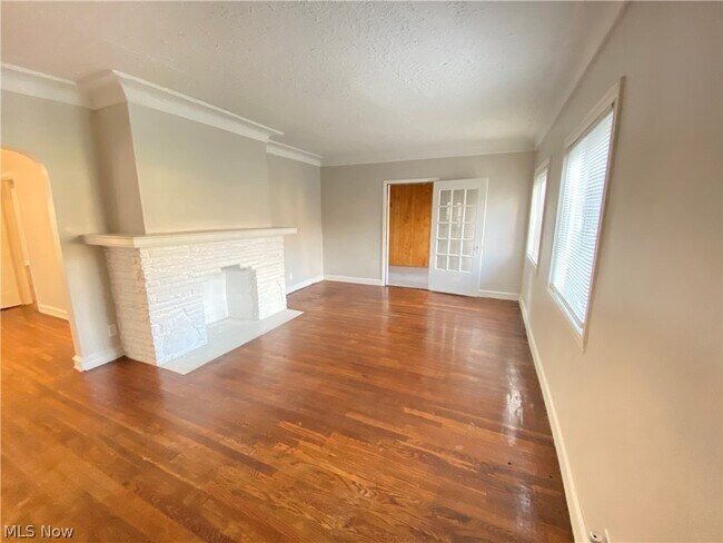 Foto del edificio - 1478 Sherbrook Rd