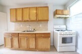 Primary Photo - 674 N 6th St