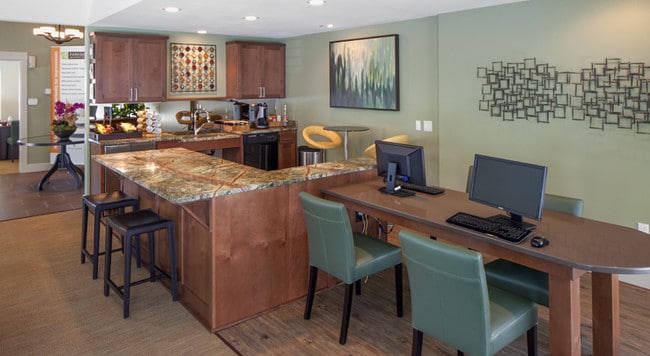 Building Photo - Parkside Apartments