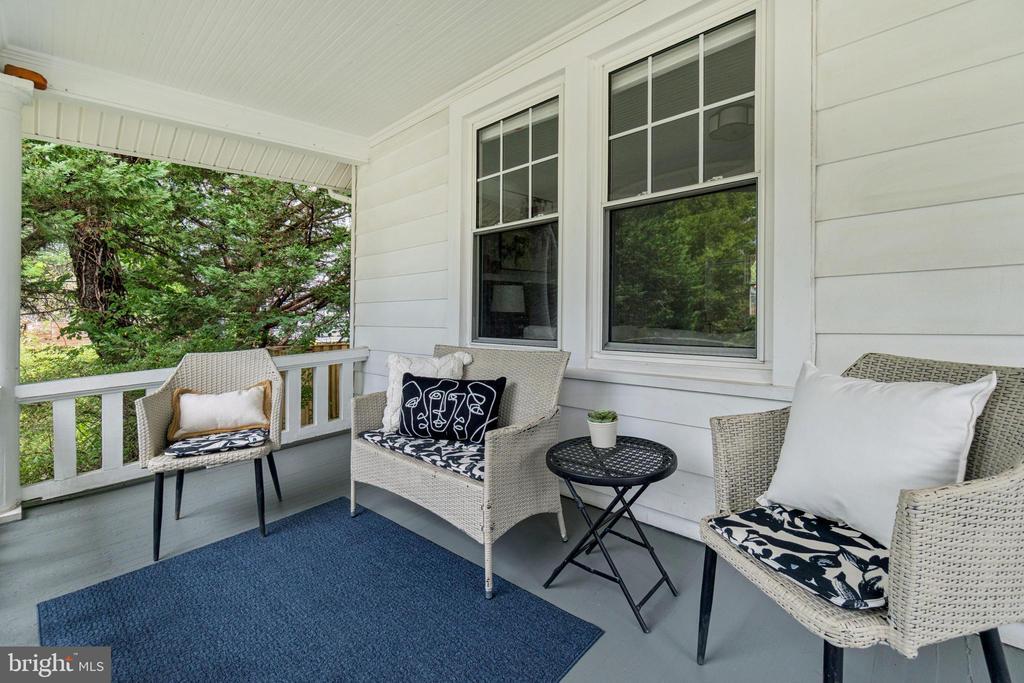 Foto principal - 2439 Monroe St NE