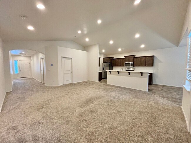 Foto del edificio - Beautiful Single-Family home 3 BED 2 BATH