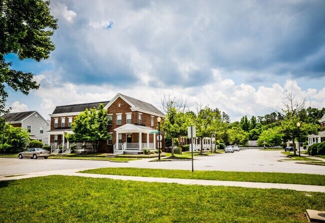 Building Photo - 2800 Bensley Commons Blvd