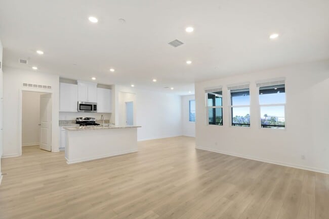 Foto del edificio - 4100 E Cir Paseo