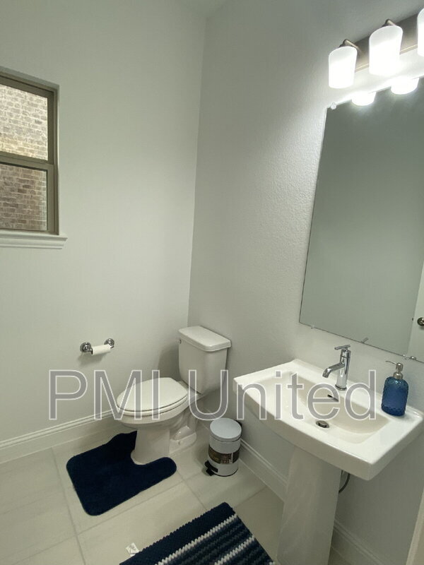 Foto del edificio - 1111 18th St