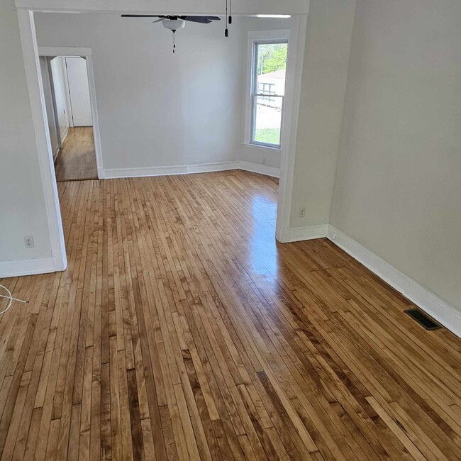 Living Room Facing North to Dining room - 4816 W Berteau Ave