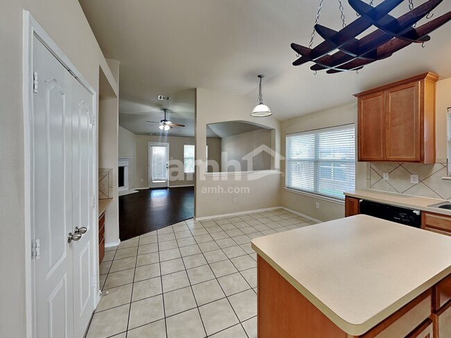 Building Photo - 9053 Weller Ln