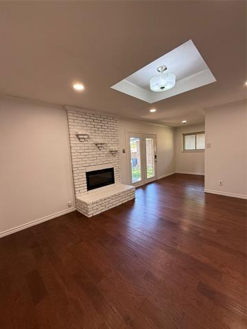 Building Photo - 935 Golden Trophy Dr