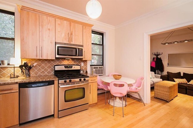 Foto del edificio - 252-256 1st St