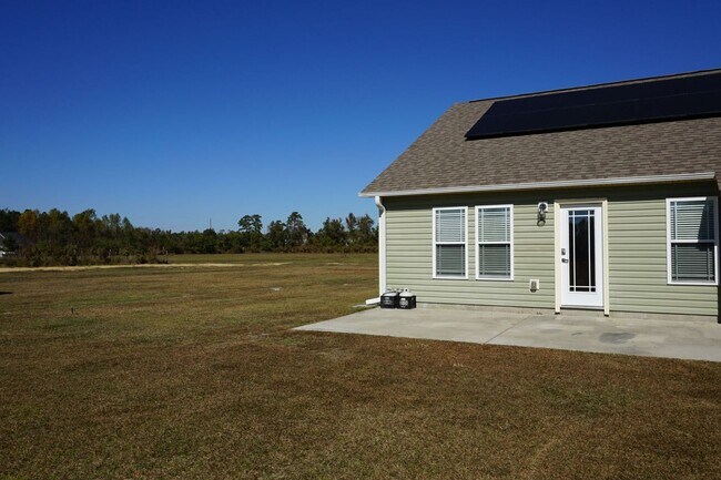 Foto del edificio - 3 Bedroom 2 Full bathrooms w/ Bonus room in Richlands!