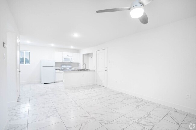 Foto del edificio - 4410 Bellfort Ave