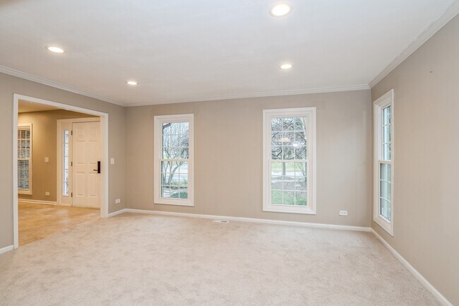 Building Photo - 17454 W Westwind Dr