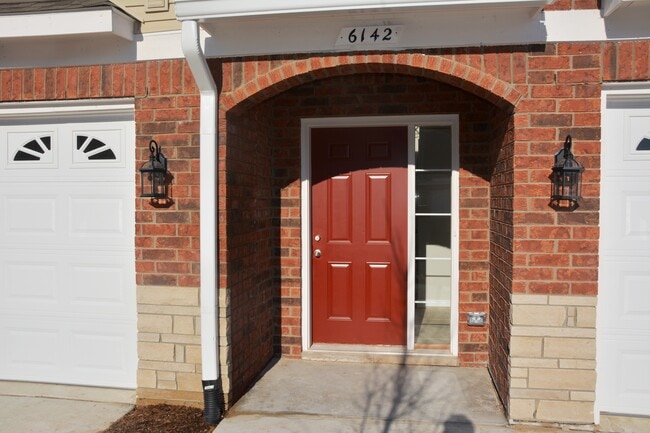 Front Porch - 6174 Windemere Ln