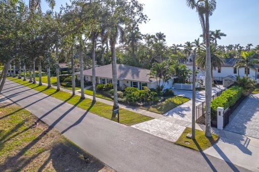 Building Photo - 1230 Braman Ave