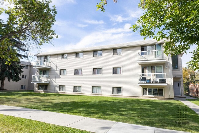 Photo du bâtiment - Westmore Apartments