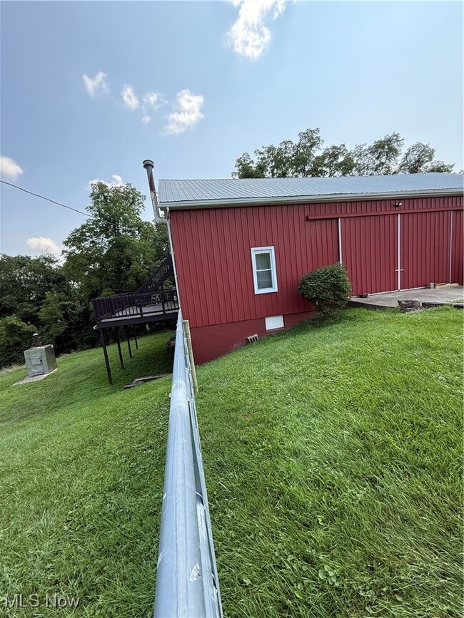 Building Photo - 9189 E Pike