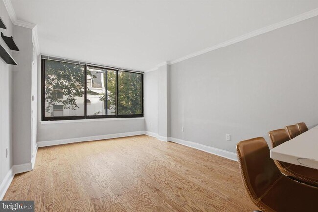 Building Photo - 1301 20th St NW