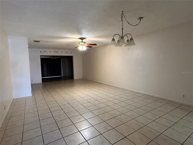 Foto del edificio - 2274 Firestone Pl