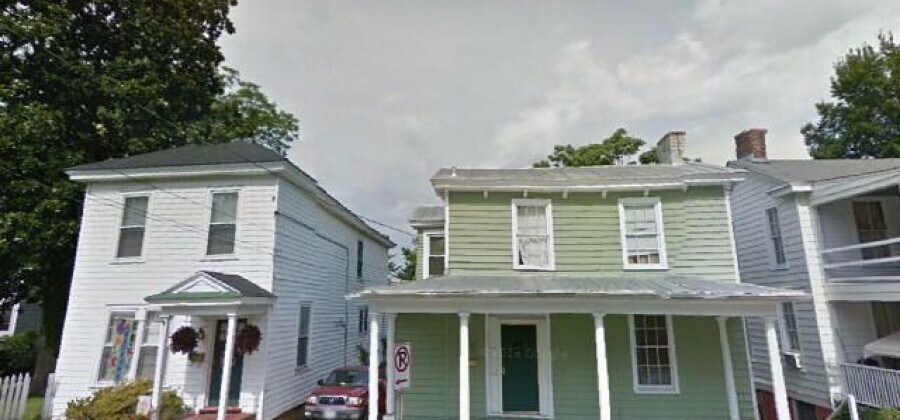 Building Photo - 213 Grace St