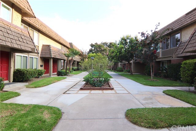 Foto del edificio - 18236 Muir Woods Ct