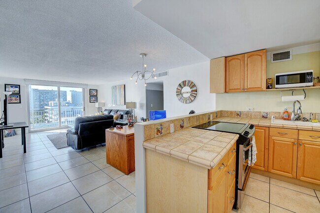 Fantastic Energy & lighting - 1045 10th St