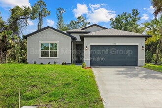 Building Photo - 1301 Preston St