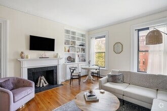 Building Photo - 315 Beacon St