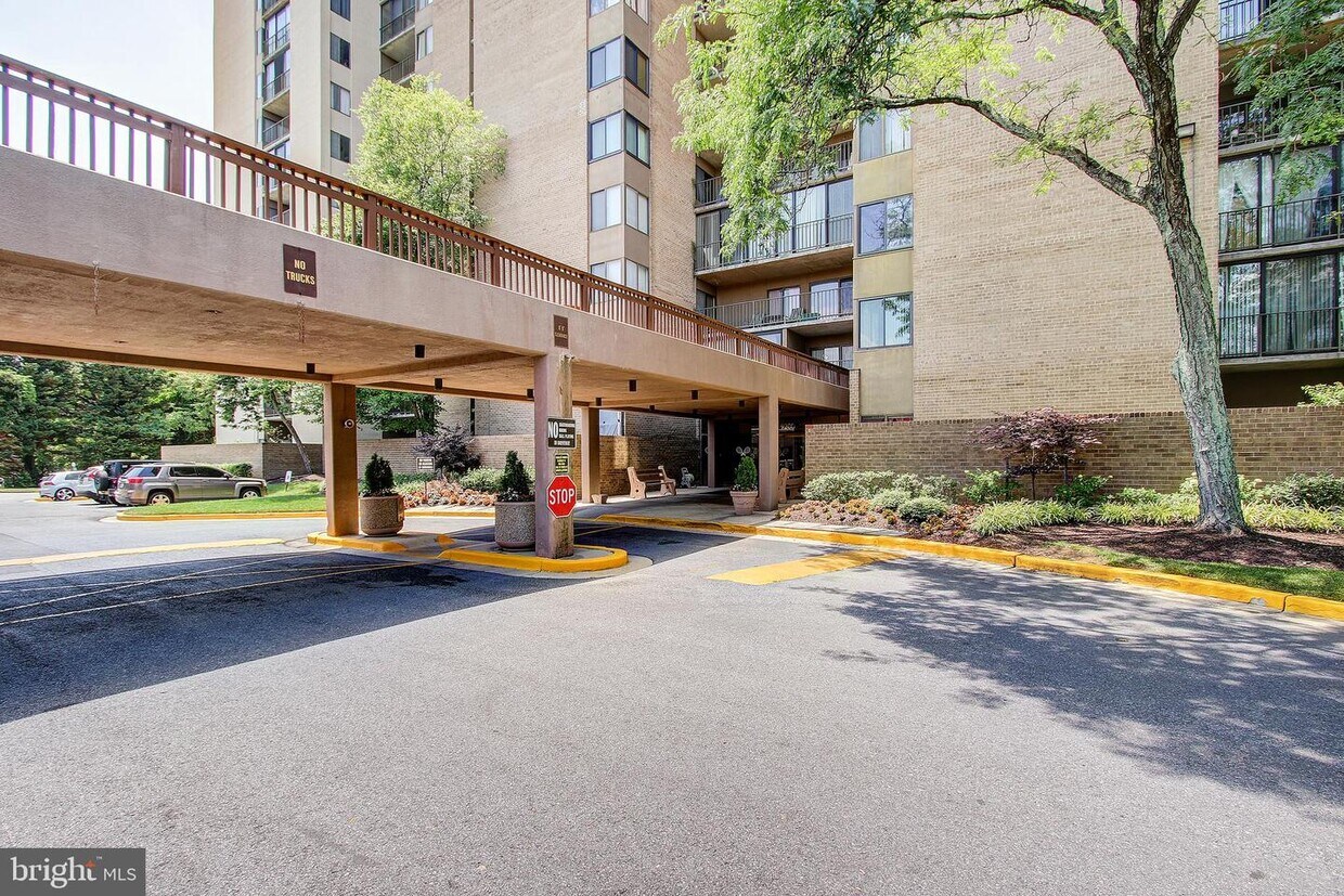 9200 Edwards Way Unit 1102, Hyattsville, MD 20783 Apartment for Rent