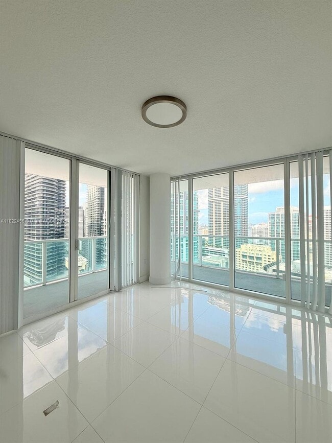 Building Photo - 1250 S Miami Ave