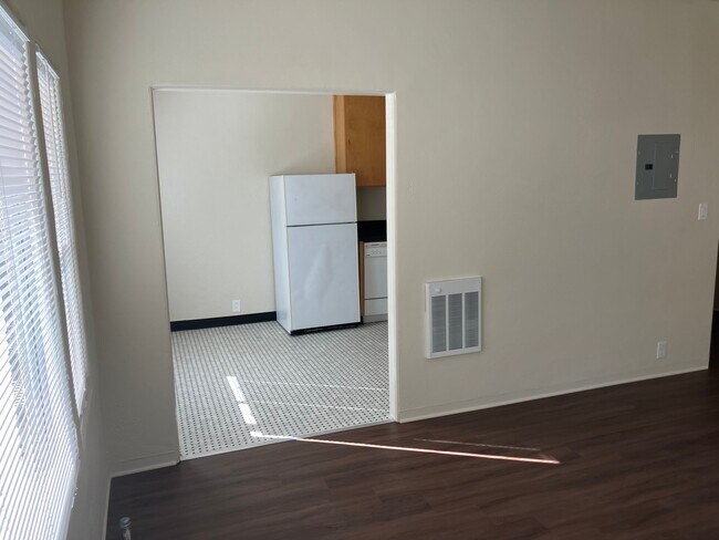 Foto del edificio - 2625 Ivy Dr