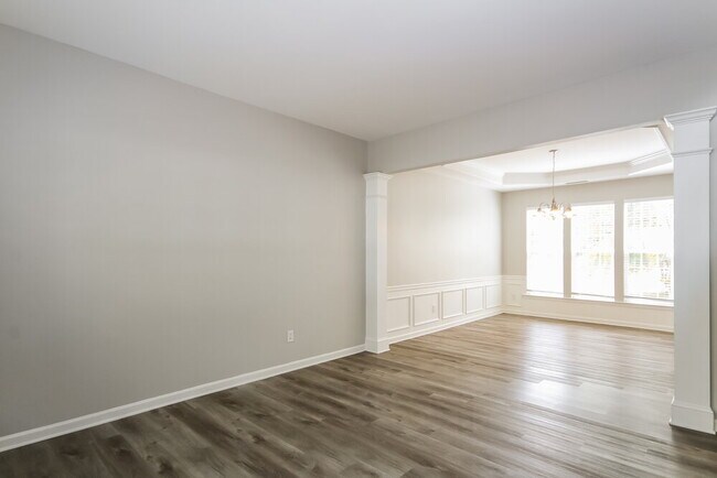 Foto del edificio - 2533 Red Birch Dr