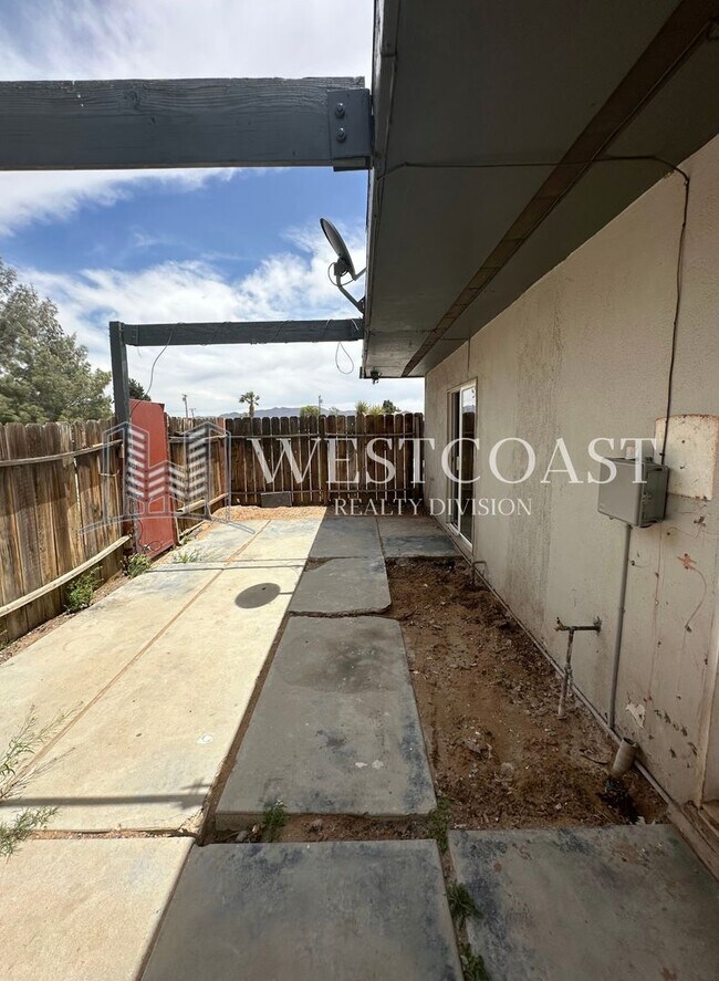 Foto del edificio - 13222 Mohawk Rd