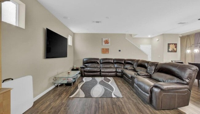 Building Photo - Stunning Natomas 5/3! PLEASE READ ENTIRE A...