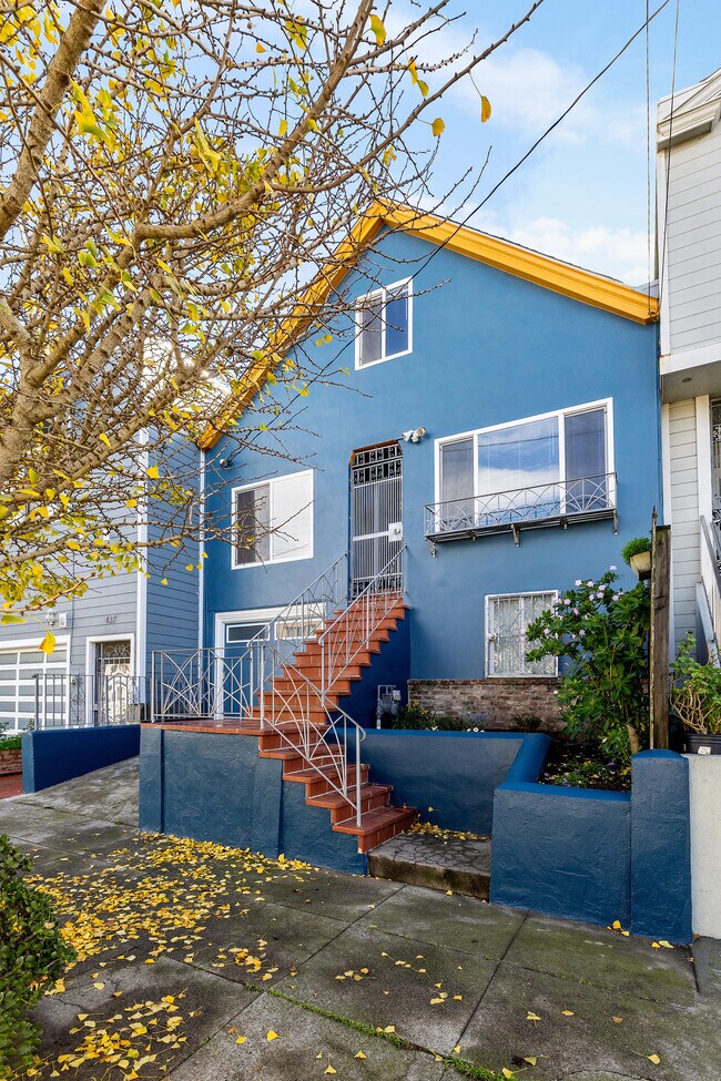 Building Photo - 441 Madrid St