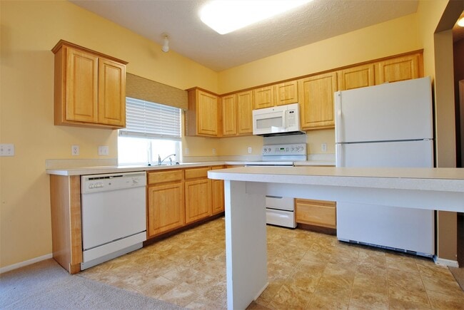 Building Photo - 3 bedroom / 2 Bath in Millard!