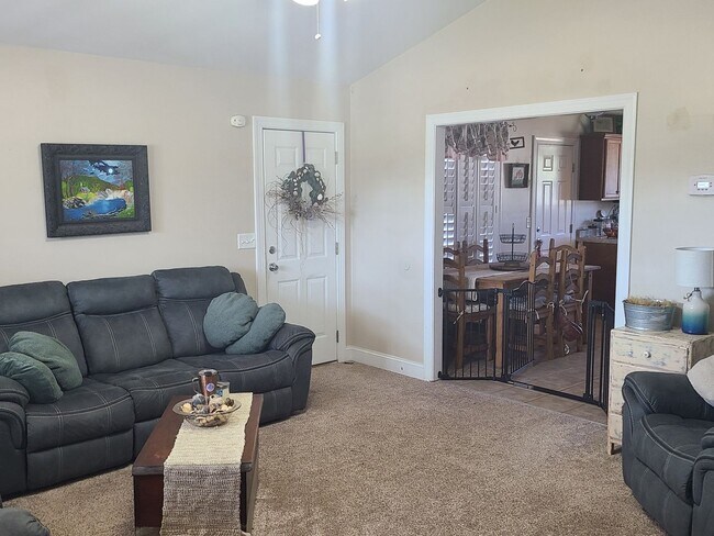 Foto del edificio - 3 bedroom/2 bath home Holly Ridge - Sages ...