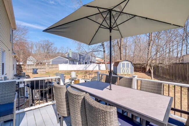 Foto del edificio - 500 Shelfar Pl