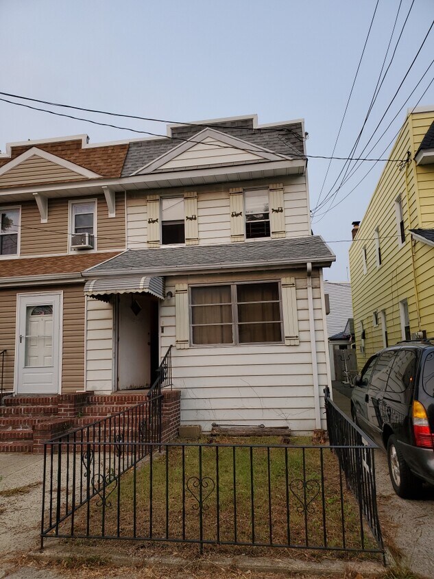 103-43 105 Street, Ozone Park - 10343 105th St